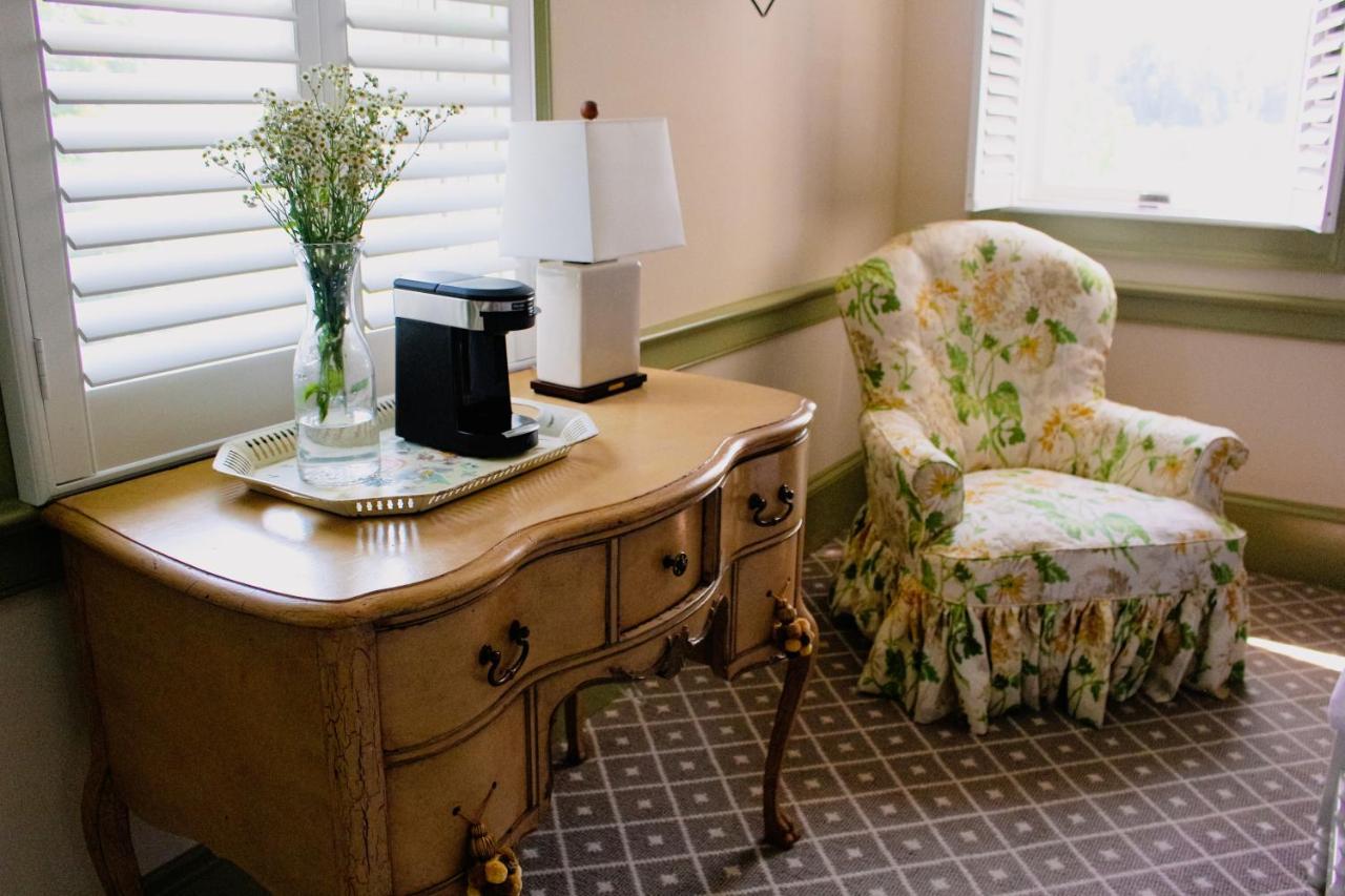 Mary'S Land Farm Hotel Ellicott City Bagian luar foto